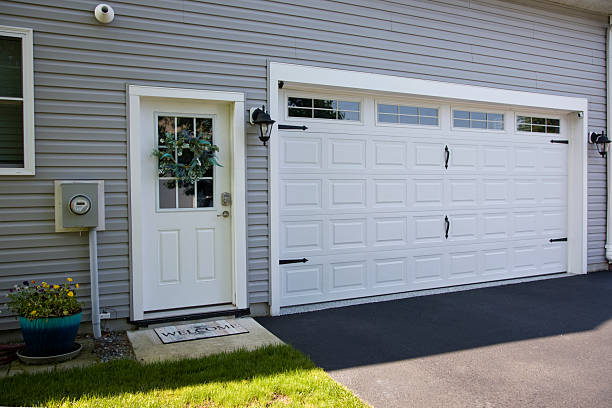 24/7 Emergency Garage Door Roller Replacement experts in Watertown, SD